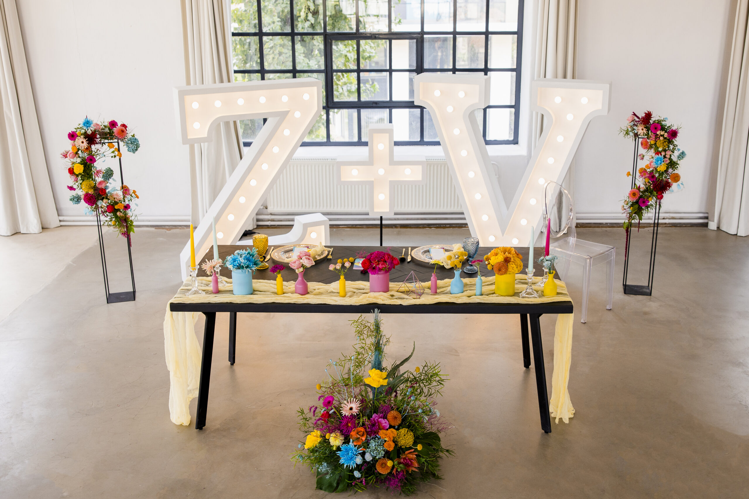 Pop art meets Luxe styled shoot (10 of 183)